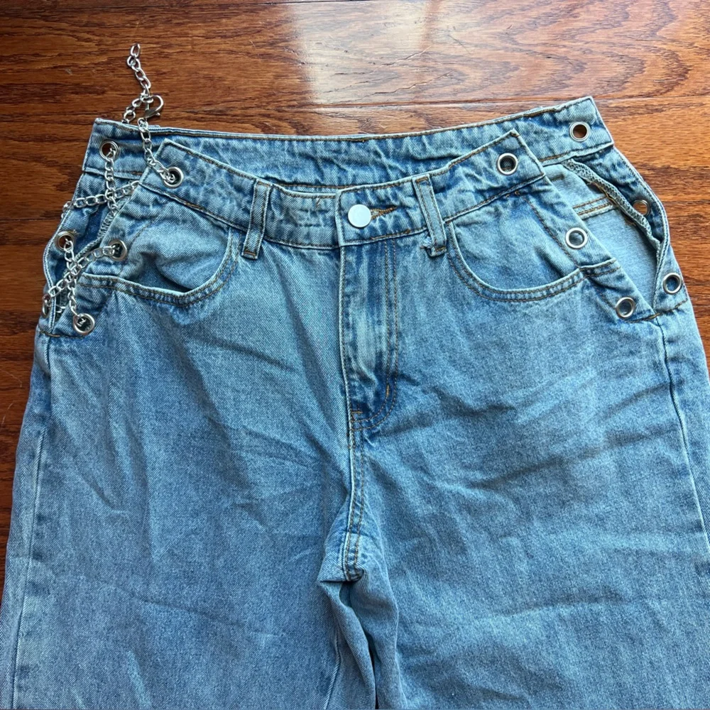 SHEIN Light Blue Women's Relaxed Jeans with Chain Detail